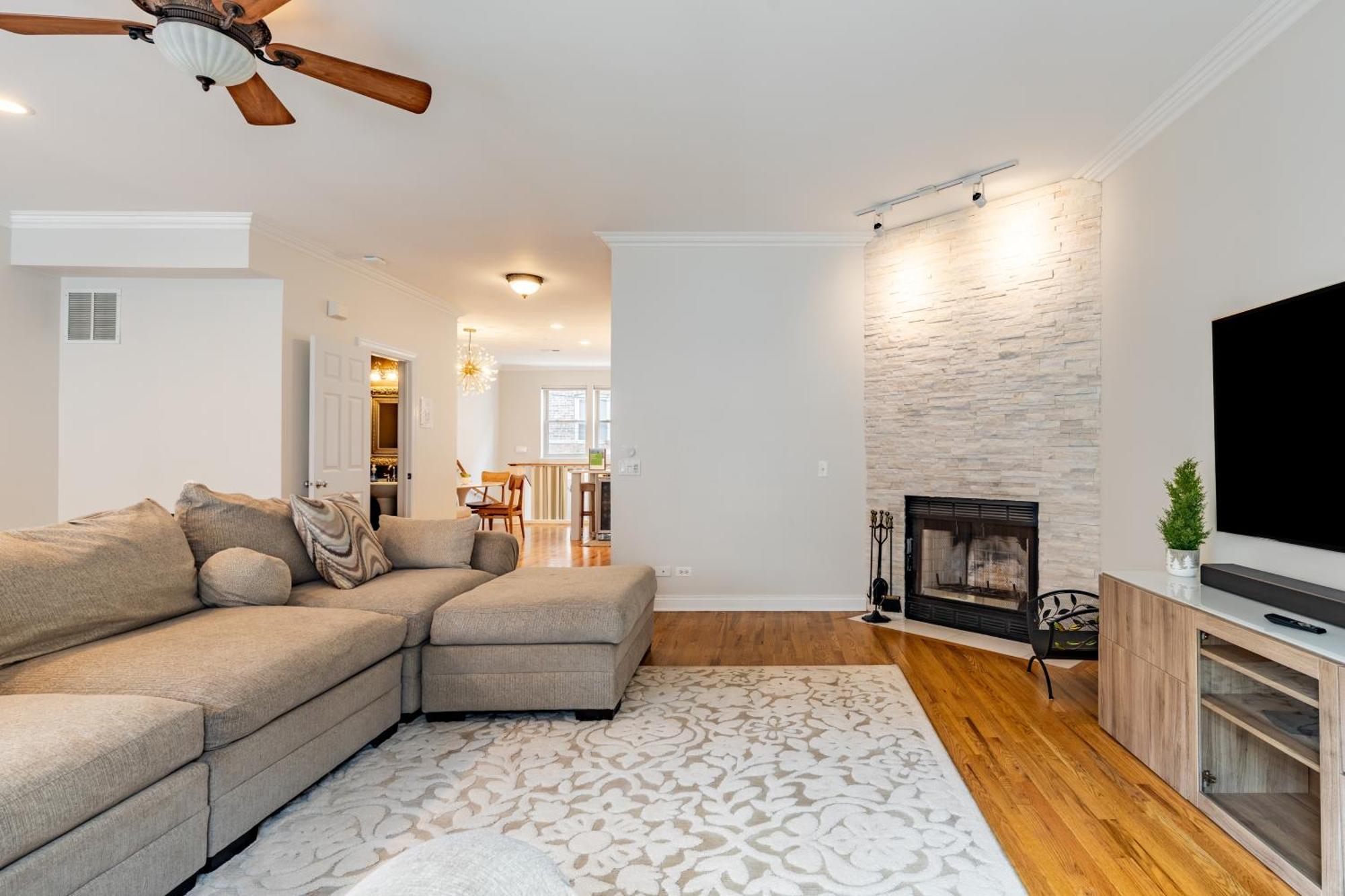 Windy Getaway - 3br 2ba Townhouse *