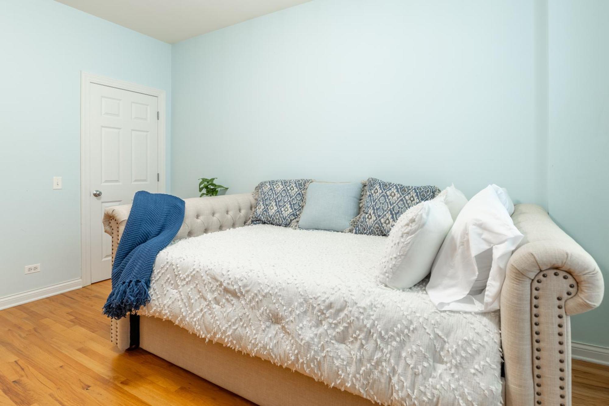 Windy Getaway - 3br 2ba Townhouse Chicago